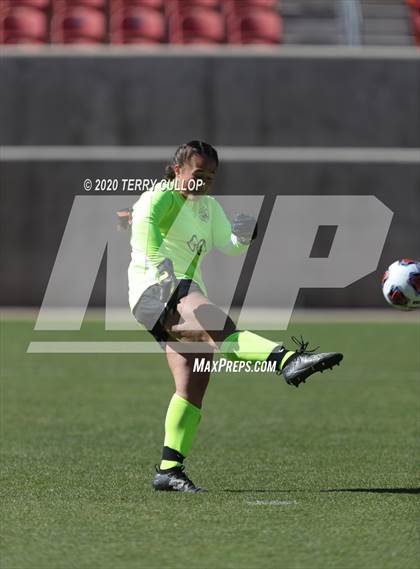 Thumbnail 2 in Bonneville vs. Skyline (UHSAA 5A Semifinal) photogallery.