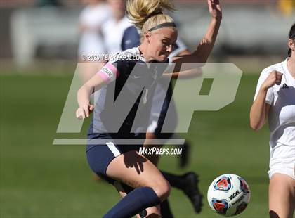 Thumbnail 3 in Bonneville vs. Skyline (UHSAA 5A Semifinal) photogallery.