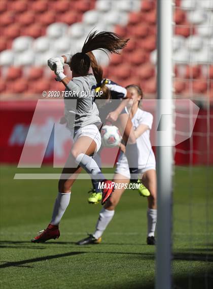 Thumbnail 3 in Bonneville vs. Skyline (UHSAA 5A Semifinal) photogallery.