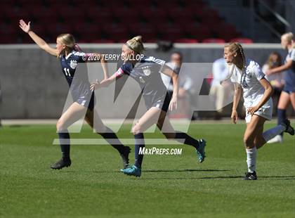 Thumbnail 2 in Bonneville vs. Skyline (UHSAA 5A Semifinal) photogallery.