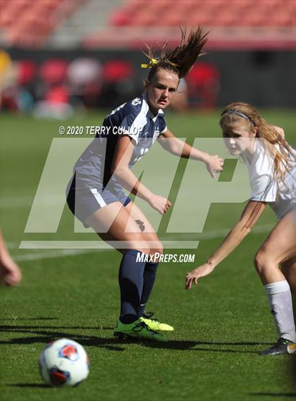 Thumbnail 2 in Bonneville vs. Skyline (UHSAA 5A Semifinal) photogallery.