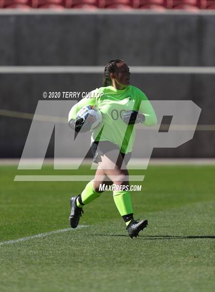 Thumbnail 1 in Bonneville vs. Skyline (UHSAA 5A Semifinal) photogallery.