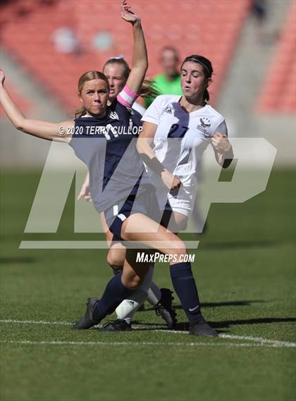 Thumbnail 2 in Bonneville vs. Skyline (UHSAA 5A Semifinal) photogallery.