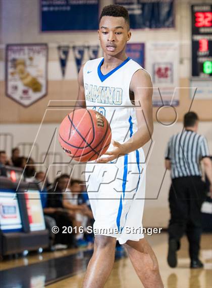 Thumbnail 1 in Beyer vs. El Camino Real (Modesto Christian Holiday Hoops Classic) photogallery.