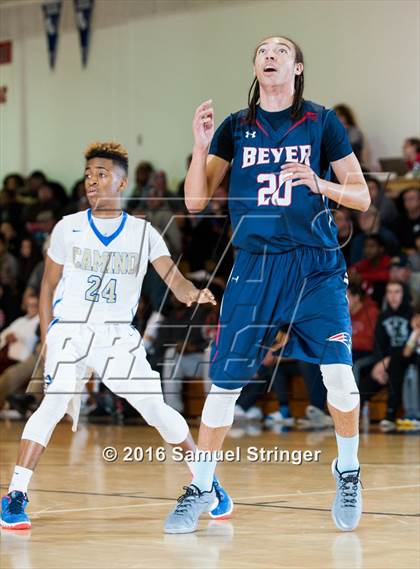 Thumbnail 1 in Beyer vs. El Camino Real (Modesto Christian Holiday Hoops Classic) photogallery.
