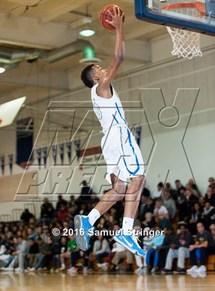 Thumbnail 1 in Beyer vs. El Camino Real (Modesto Christian Holiday Hoops Classic) photogallery.