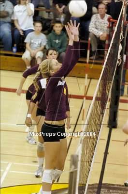 Thumbnail 3 in Upland vs Wilson (D1-AA quarterfinals) photogallery.
