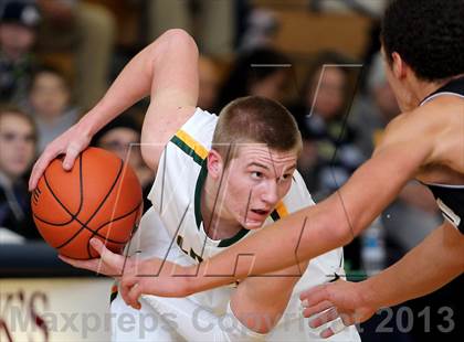 Thumbnail 3 in Archbishop Mitty vs West Linn (Les Schwab Invitational) photogallery.