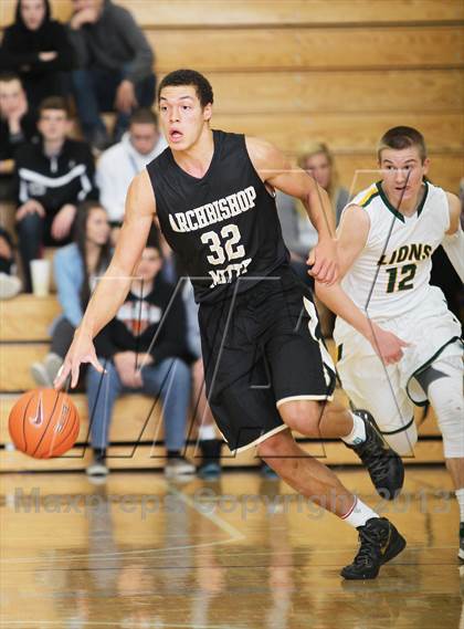 Thumbnail 2 in Archbishop Mitty vs West Linn (Les Schwab Invitational) photogallery.