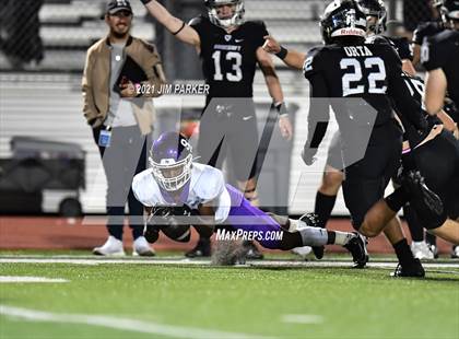 Thumbnail 2 in Vandegrift vs. San Marcos (UIL 6A D2 Bi-District) photogallery.