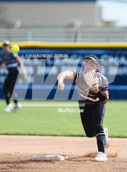 Thumbnail 2 in Stockdale vs. Liberty photogallery.