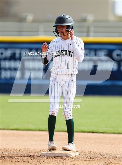 Thumbnail 3 in Stockdale vs. Liberty photogallery.