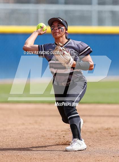 Thumbnail 2 in Stockdale vs. Liberty photogallery.