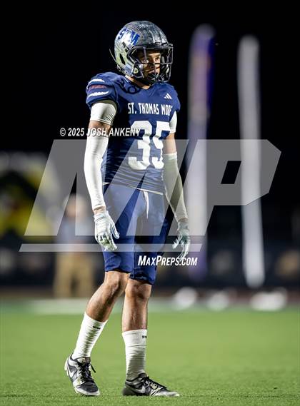 Thumbnail 3 in Lafayette @ St. Thomas More (LHSAA Division I Select Bi-District) photogallery.