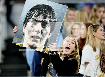 Thumbnail 1 in Highland Park vs Southlake Carroll (UIL 6A Football Regional Quarterfinals) photogallery.