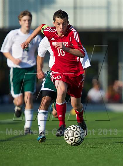 Thumbnail 1 in Wheatley vs Carle Place (Section 8 Class B Final) photogallery.