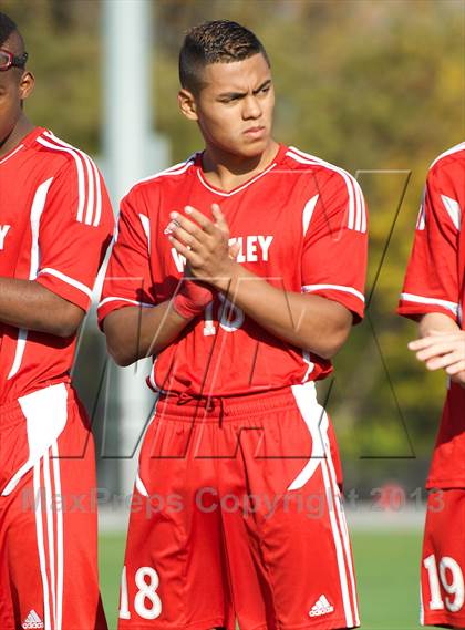 Thumbnail 2 in Wheatley vs Carle Place (Section 8 Class B Final) photogallery.