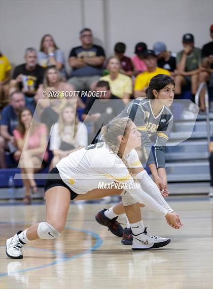 Thumbnail 2 in Temecula Valley @ Linfield Christian photogallery.