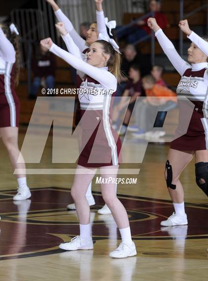 Thumbnail 3 in Carlyle vs Benton (Benton Invitational Tournament) photogallery.