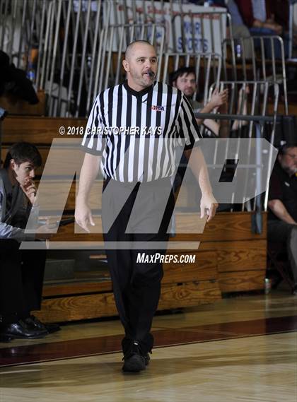 Thumbnail 3 in Carlyle vs Benton (Benton Invitational Tournament) photogallery.