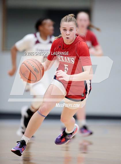 Thumbnail 1 in Northwest vs Mansfield Timberview photogallery.