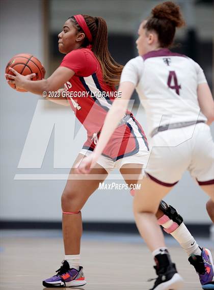 Thumbnail 2 in Northwest vs Mansfield Timberview photogallery.