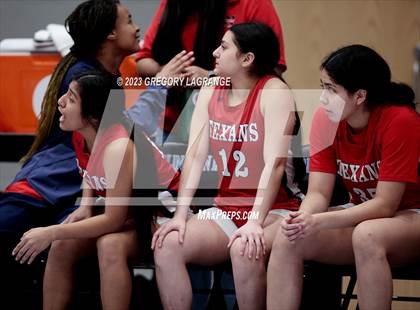 Thumbnail 1 in Northwest vs Mansfield Timberview photogallery.