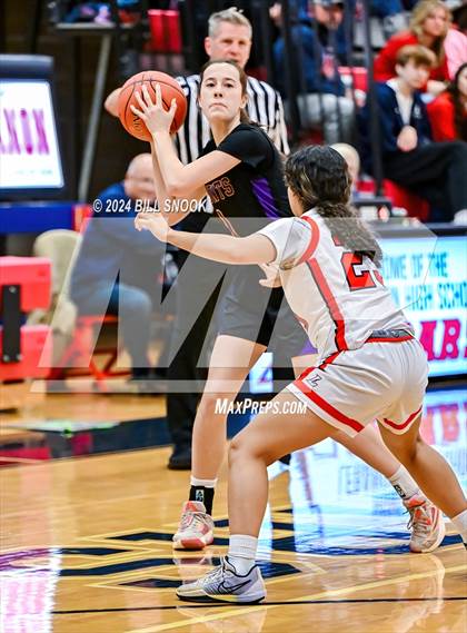 Thumbnail 1 in Ephrata vs Lebanon (PIAA 6A Division 3 Quarterfinal) photogallery.