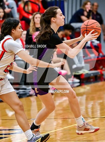 Thumbnail 1 in Ephrata vs Lebanon (PIAA 6A Division 3 Quarterfinal) photogallery.