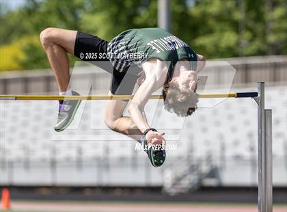 Thumbnail 2 in GCC Track & Field Championships (Day 2) photogallery.