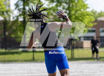 Thumbnail 1 in GCC Track & Field Championships (Day 2) photogallery.