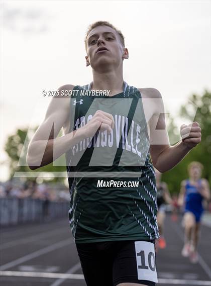 Thumbnail 1 in GCC Track & Field Championships (Day 2) photogallery.