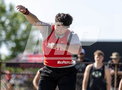 Thumbnail 2 in GCC Track & Field Championships (Day 2) photogallery.