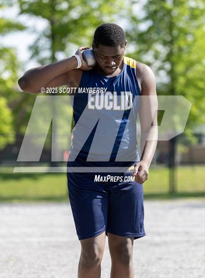 Thumbnail 3 in GCC Track & Field Championships (Day 2) photogallery.