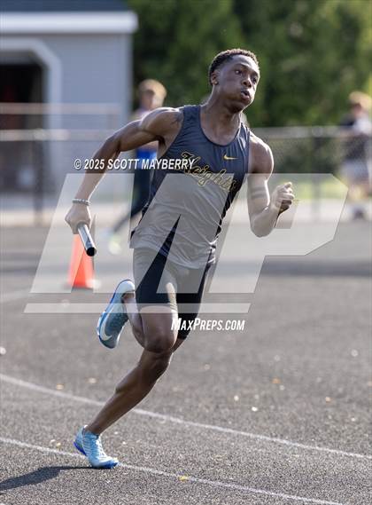 Thumbnail 3 in GCC Track & Field Championships (Day 2) photogallery.