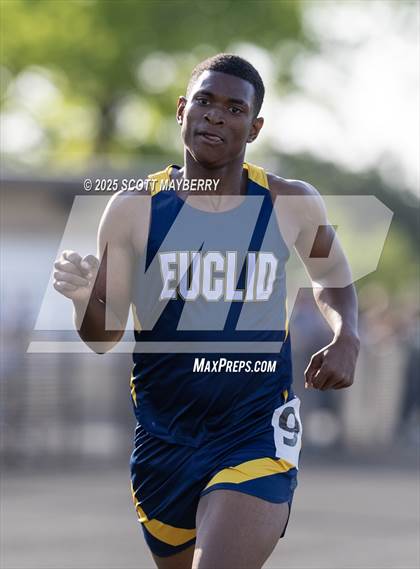 Thumbnail 1 in GCC Track & Field Championships (Day 2) photogallery.