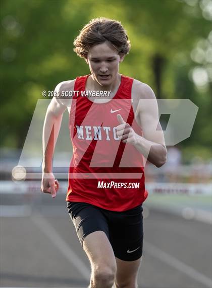 Thumbnail 1 in GCC Track & Field Championships (Day 2) photogallery.