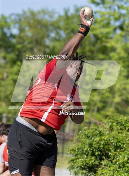 Thumbnail 1 in GCC Track & Field Championships (Day 2) photogallery.