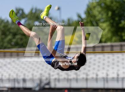 Thumbnail 3 in GCC Track & Field Championships (Day 2) photogallery.