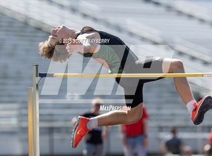 Thumbnail 1 in GCC Track & Field Championships (Day 2) photogallery.