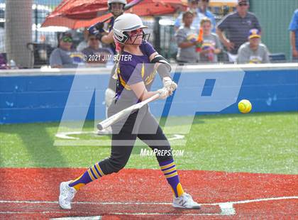 Thumbnail 2 in Weimar vs Thrall (UIL 2A Regional Semifinal Playoff) photogallery.