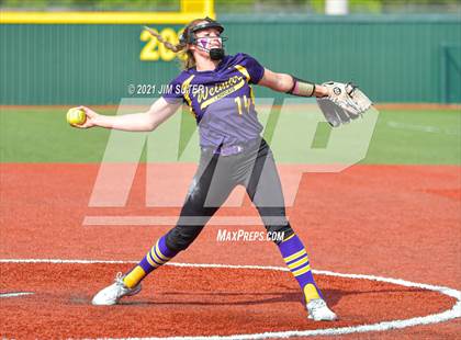 Thumbnail 2 in Weimar vs Thrall (UIL 2A Regional Semifinal Playoff) photogallery.