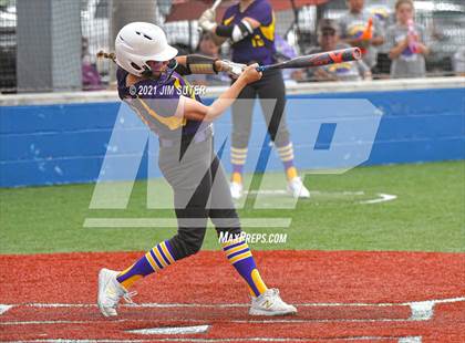 Thumbnail 1 in Weimar vs Thrall (UIL 2A Regional Semifinal Playoff) photogallery.
