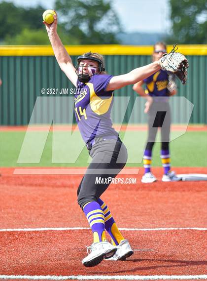 Thumbnail 3 in Weimar vs Thrall (UIL 2A Regional Semifinal Playoff) photogallery.