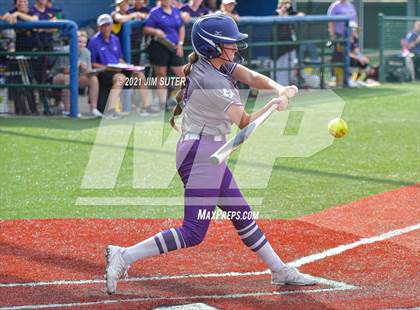 Thumbnail 3 in Weimar vs Thrall (UIL 2A Regional Semifinal Playoff) photogallery.