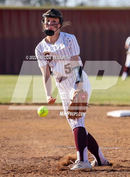 Thumbnail 1 in Alvord @ Collinsville photogallery.