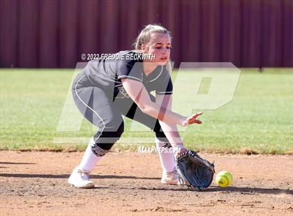 Thumbnail 1 in Alvord @ Collinsville photogallery.