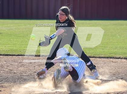 Thumbnail 3 in Alvord @ Collinsville photogallery.