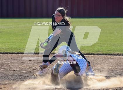 Thumbnail 1 in Alvord @ Collinsville photogallery.