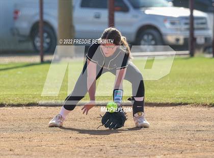 Thumbnail 3 in Alvord @ Collinsville photogallery.